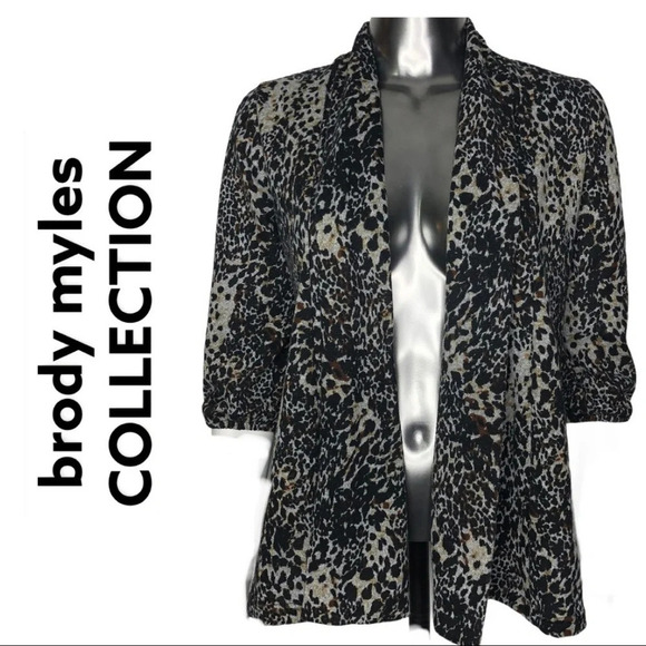 🛍️3/$40 Brody Myles Lightweight Animal Print Knit Cardigan Size Small - Picture 1 of 6